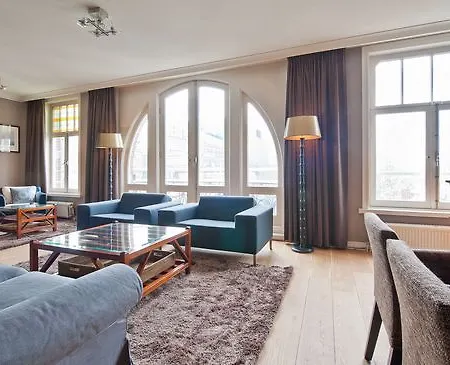 Short Group Leidsesquare Luxury Amszterdam